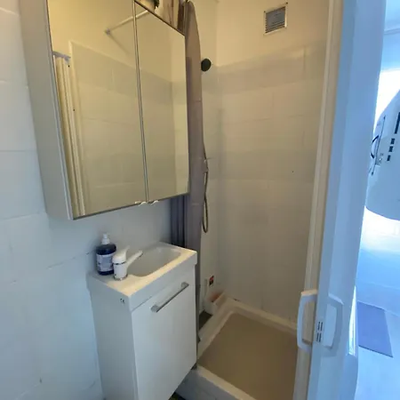 Studette 13m2 * بانيوليه
